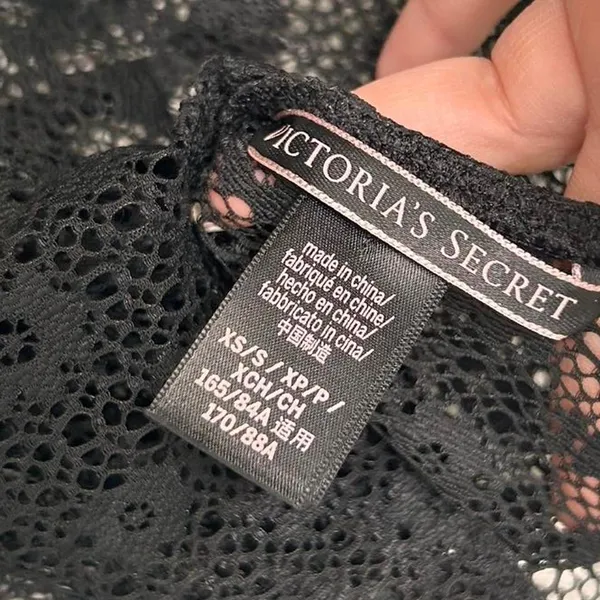 Victoria's Secret black lace bodysuit | size XS lace floral coquette goth - Image 6