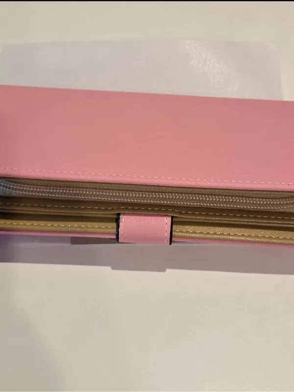 Pink Women's Leaf-Cut Wallet with Gold Accent - Image 6