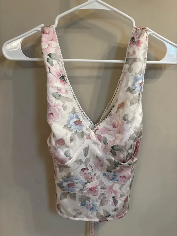 VICI Floral Satin 2 Piece Set - Image 4
