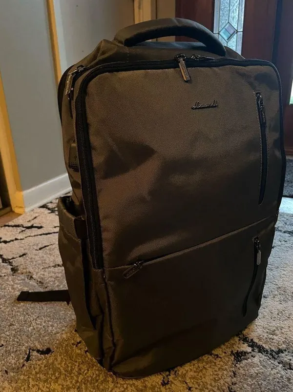 ⚠️ SOLD ⚠️Travel backpack Gray - Image 4
