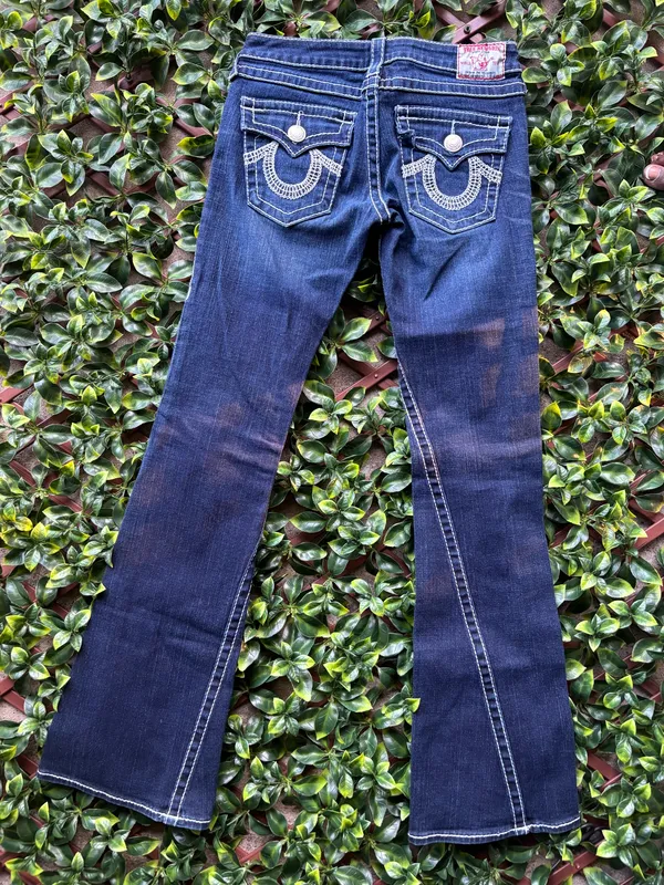 True Religion Jeans Size 28 Dark Wash - Image 4