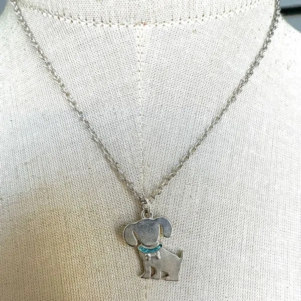 Silver tone dog pendant necklace - Image 2