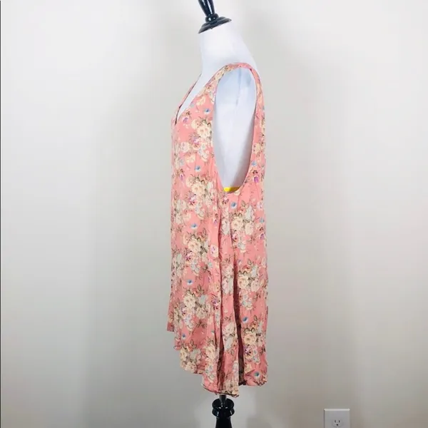 Somedays Lovin Pink Floral Sleeveless Swing Dress Size Medium - Image 3