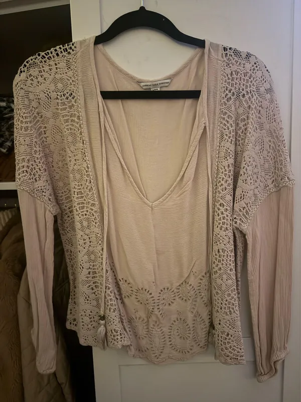 American Eagle Outfitters Light Pink Long Sleeve Shirt - Image 3