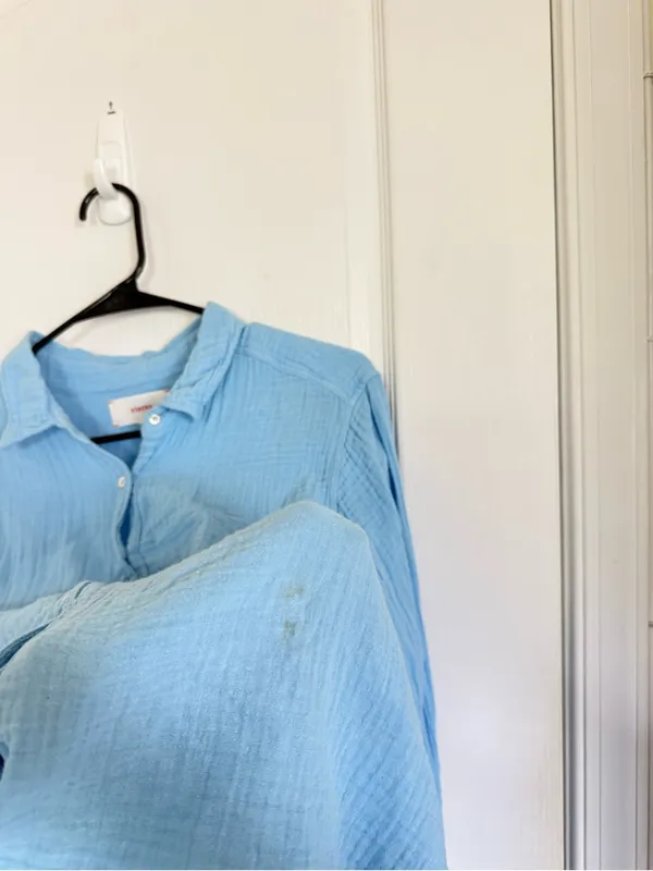 Xirena Scout Cotton Gauze Shirt in Fiji Blue - Image 7