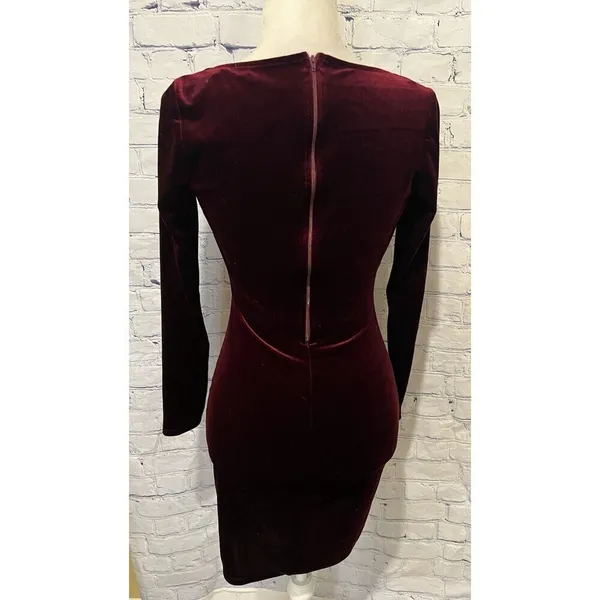 Windsor Red Velvet Vixen Long Sleeve Mini Dress size medium - Image 5