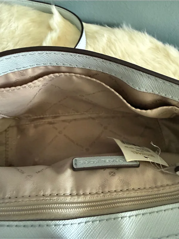 Michael Kors Sylvia Soft Sky Small Flap Leather Crossbody - Image 10