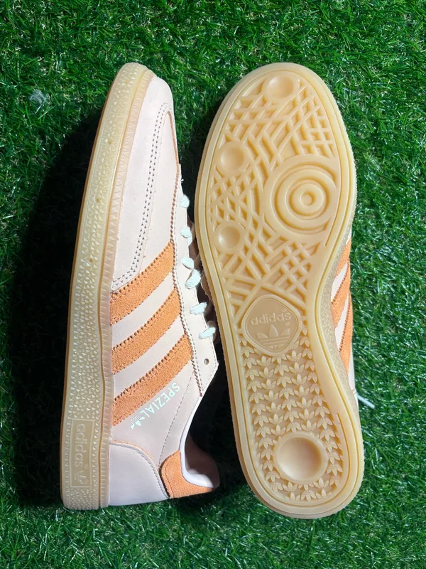 Adidas Handball Spezials unisex style and colors. - Image 6