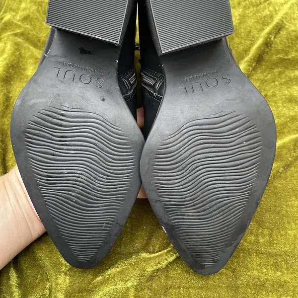 Naturalizer SOUL Micah Chelsea Boots Black Pointed Toe Block Heel Size 7 - Image 13