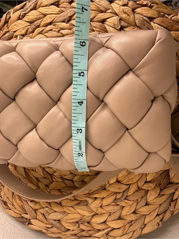 NWT JW PEI Purse Maze Bag Woven Almond Vegan Leather Crossbody beige neutral - Image 3