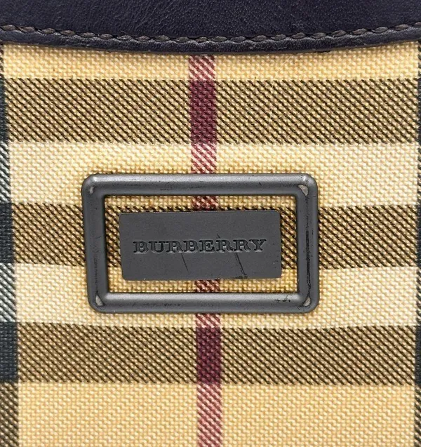 BURBERRY LONDON Nova Check Shoulder Bag PVC Leather Beige - Image 4