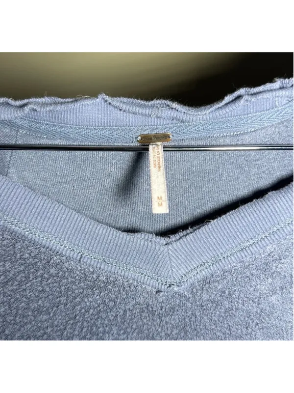 Free People Sweatshirt Medium Blue V-Neck Long Sleeve oversized - Image 3