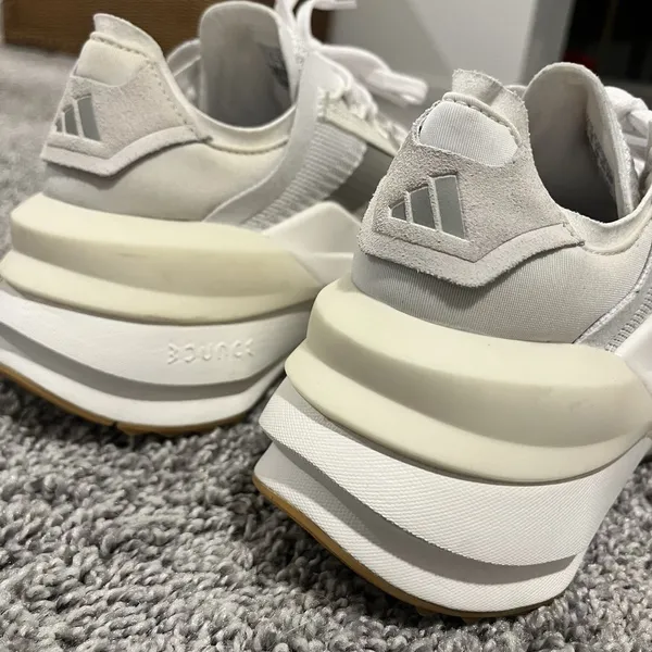 Adidas Avryn_X Sneaker White Women's‎ Size 6.5 - Image 2