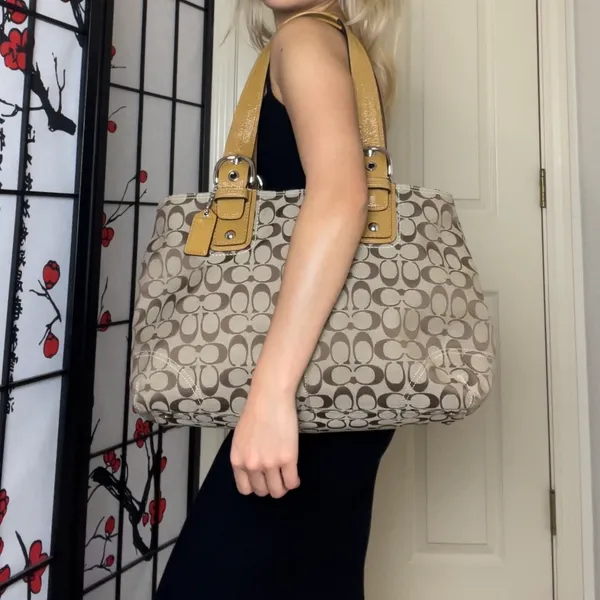 Vintage Y2K Coach Signature Tan Brown Canvas Patent Leather Tote Shoulder Bag - Image 3