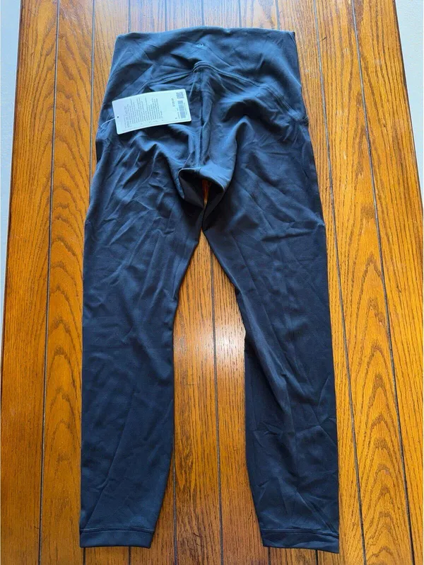 Lululemon Instill High Rise 25” Black Size 8 NWT - Image 2
