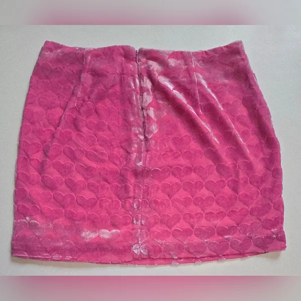 Cupcakes and Cashmere Pink Heart Velvet & Mesh Lined Skirt Size 8 - Image 2