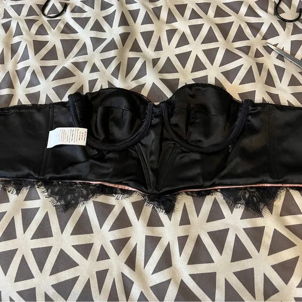 Mistress Rocks LA Black Tan Lace Satin Sleeveless Cropped Bustier Top Size‎ M - Image 5