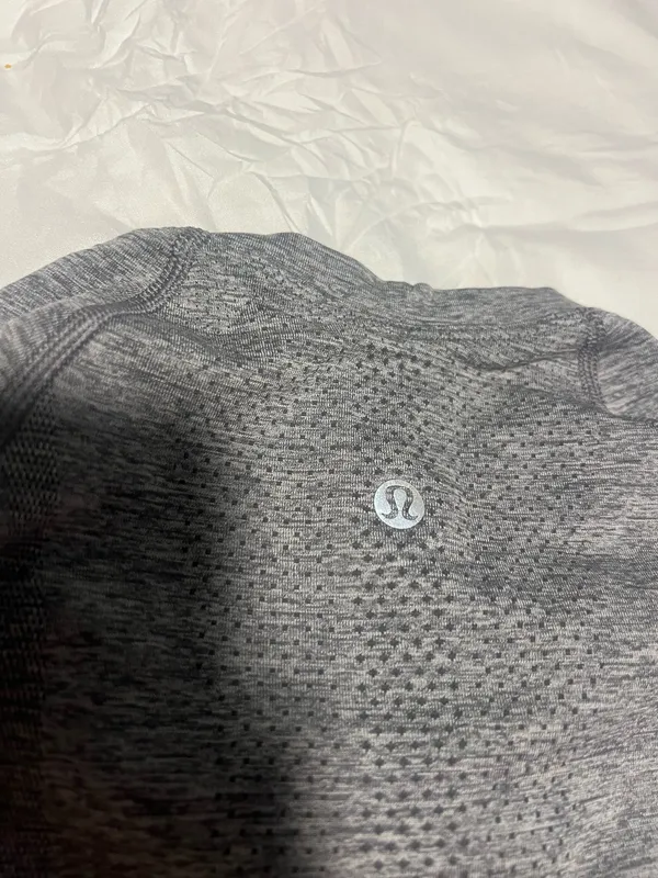 Lululemon Swiftly Tech Short Sleeve - Image 3