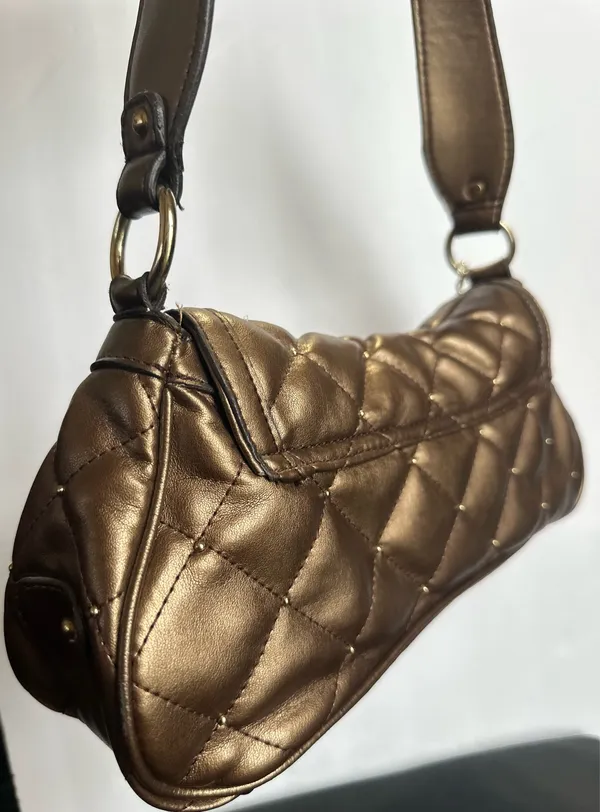 Y2K City UNLTD Quilted Gold Metallic Purse - Image 9