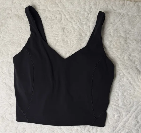 Lululemon align tank NWOT size 4 black with pads - Image 2