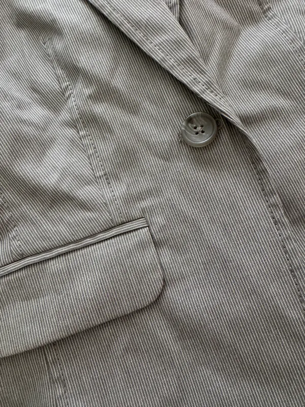 Banana Republic Grey Suit Jacket  - Image 3