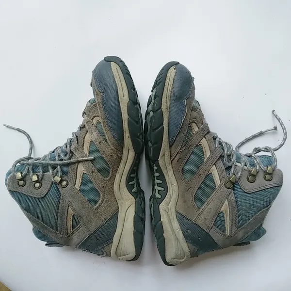 L.L. Bean 8 Wide Womens Hiking Boots Teal & Gray - Gorpcore - Image 4
