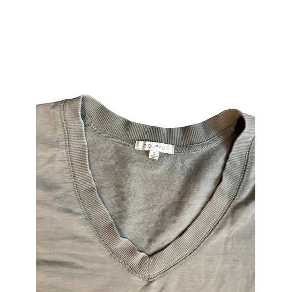 Z Supply V Neck Weekender Pullover Small Sage Green Oversized Side Slit Top - Image 4