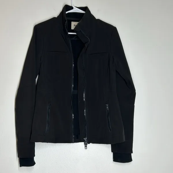 Roots outdoors softshell jacket women’s size S black full zip long sleeve‎ - Image 4
