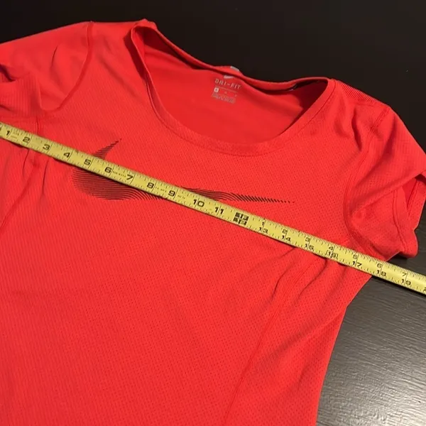 Nike running dri‎ fit shirt - Image 4