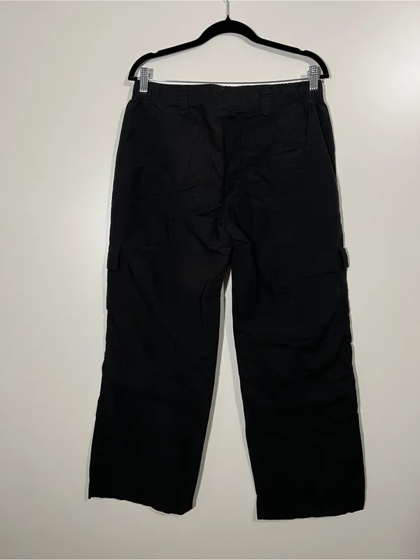 Old Navy Wide Leg Mid Rise Cargo Pants Size S Baggy Black Pants - Image 6