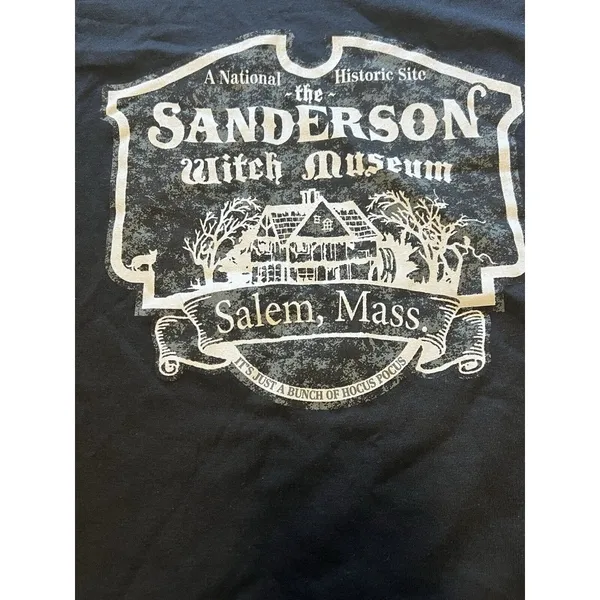 Disney Hocus Pocus Sanderson Witch Museum T Shirt‎ Women Size S Black Halloween - Image 4
