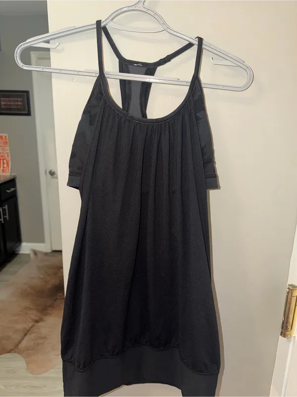 Lululemon No Limits Tank Black / Savasana Camo 20cm New Black in size 6 - Image 4