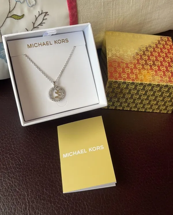 Michael Kors Silver Brass Necklace MKJ7326040 NEW - Image 6