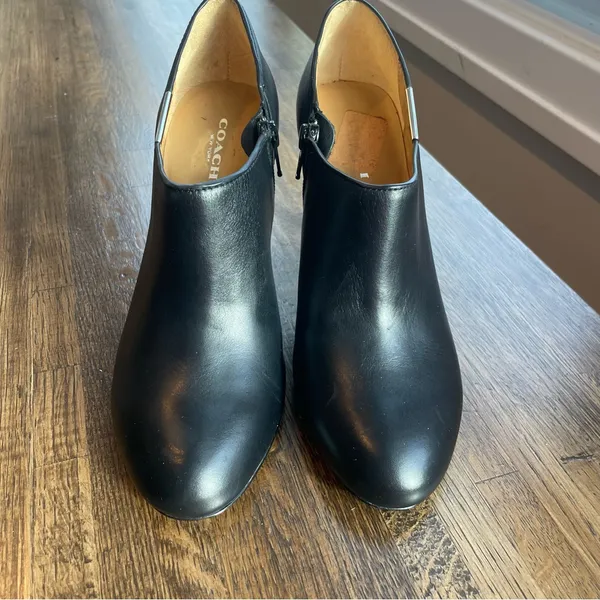 NWT Coach Black Heels/Booties with zipper - Size 7.5 - Image 7