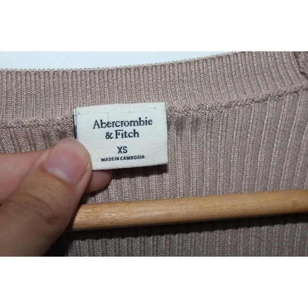 Abercrombie & Fitch Beige Tan Ribbed Knit Long Sleeve Scoop Neck Sweater Size XS - Image 3
