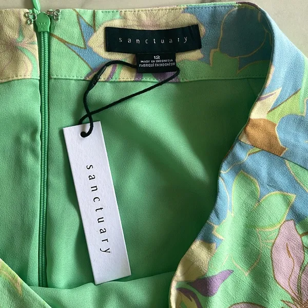 Sanctuary Revolve flower easy mini skirt in “freshly minted” size 12 floral - Image 6