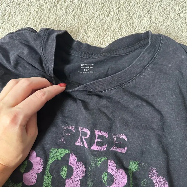 cotton on graphic tshirt - Image 2