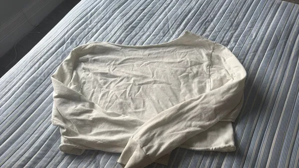 Brandy Melville White Long Sleeve Top Crop - Image 2