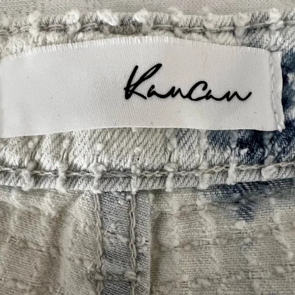 KanCan White Tie-Dye Frayed Hem Women's Shorts Size L - Image 4
