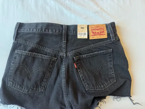 Levi’s 501 Shorts - Image 3