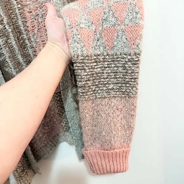 Sincerely Jules Blush Patchwork Chunky Knit Cardigan Size Large - Image 4