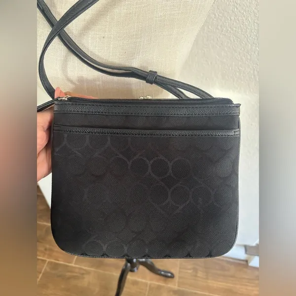 Nine‎ West Black Circle Pattern Crossbody Bag - Image 6