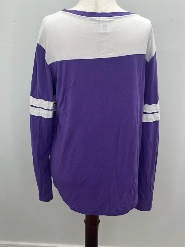 Venley K-State Wildcats Women’s Colorblock Logo Long Sleeve V-Neck Shirt Medium - Image 4