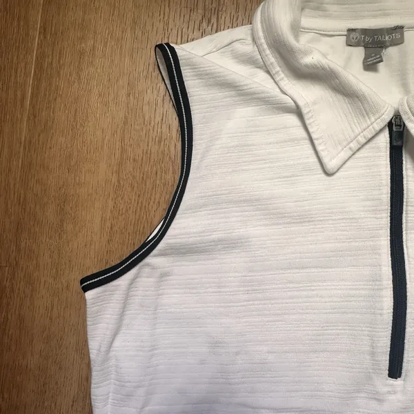 T By Talbots White And Black Active Sleeveless Polo‎ Zip Top Size Small - Image 6