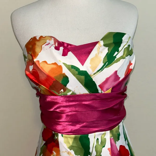 5/$30 🎈 Trixxi floral strapless dress size 3 - Image 2
