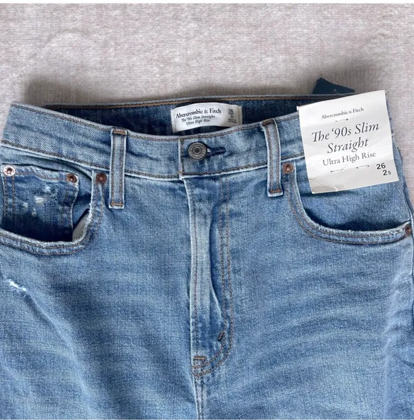 NWT Abercrombie The 90's Slim NWT Straight Ultra High Rise - Image 2