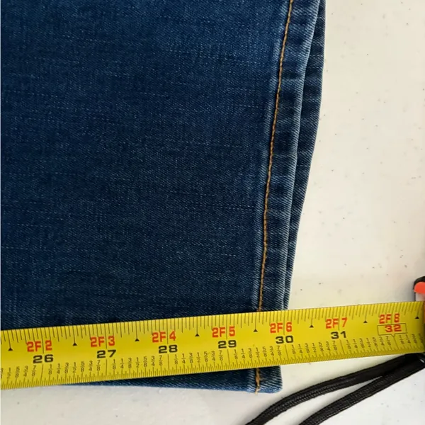 Old Navy Women’s Jeans Distressed Power Slim Straight Mid Rise Plus‎ 30 NWT 649 - Image 6
