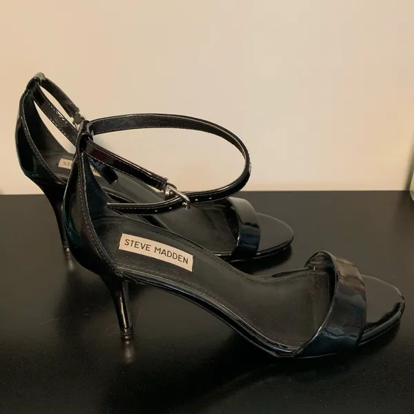 Steve Madden Black Patent Leather Heels - Image 4