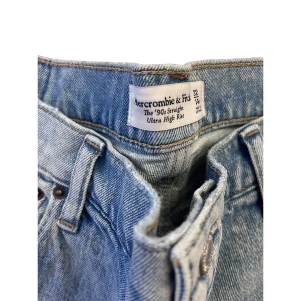 Abercrombie & Fitch Ultra High Rise 90s Straight Jean Size 32 Short Light WASH - Image 2