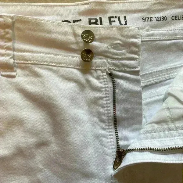 Code Bleu Women's White‎ Stretch Bermuda Shorts Size 12 White - Image 4